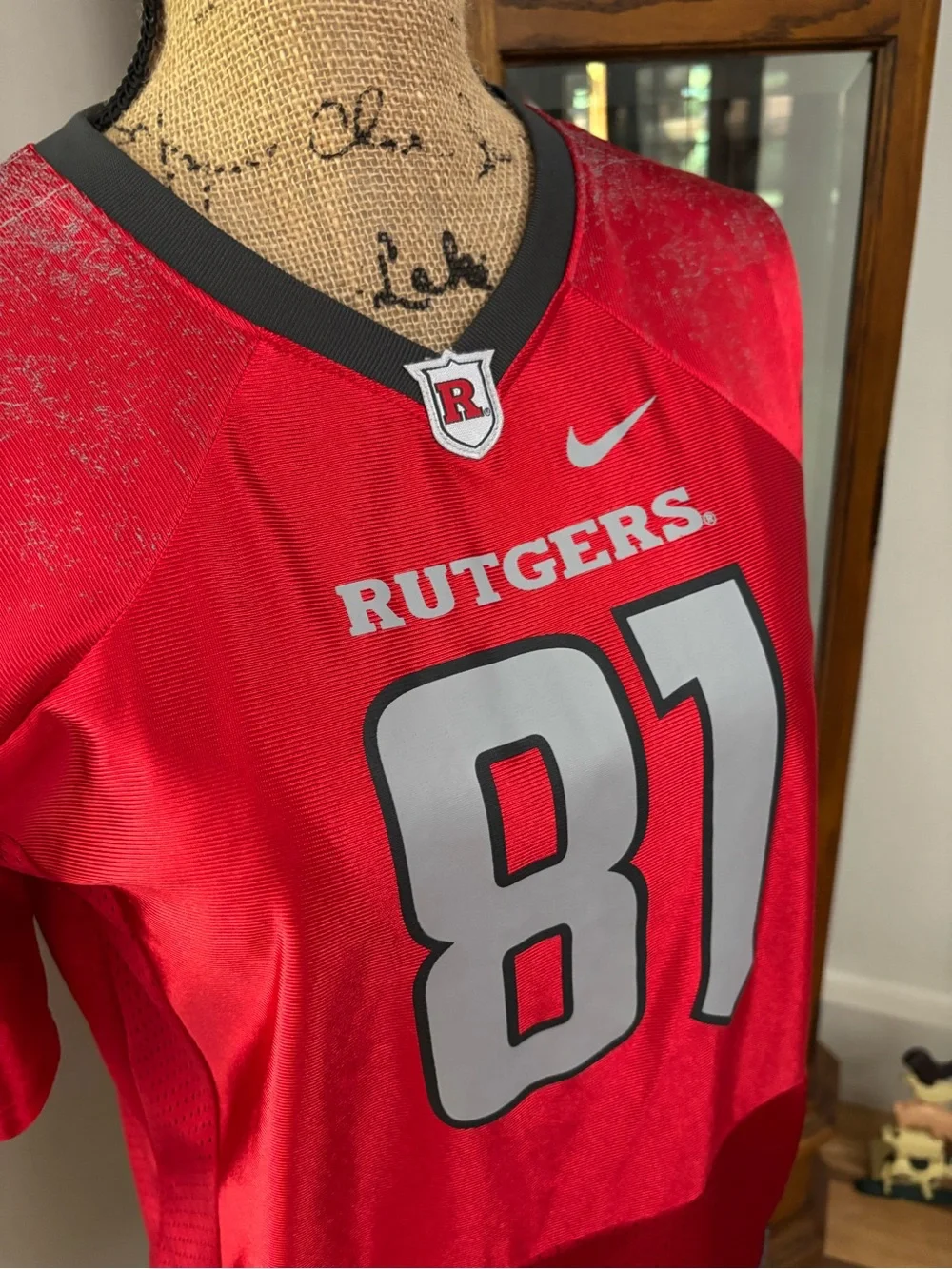 Rutgers Football Jersey boys size L (14-16)